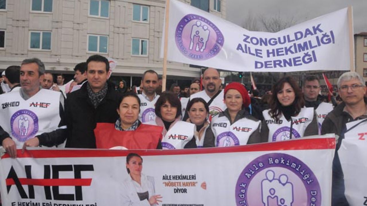 Aile Hekimleri Sa L K Bakanl N Protesto Etti Zonguldak Pusula