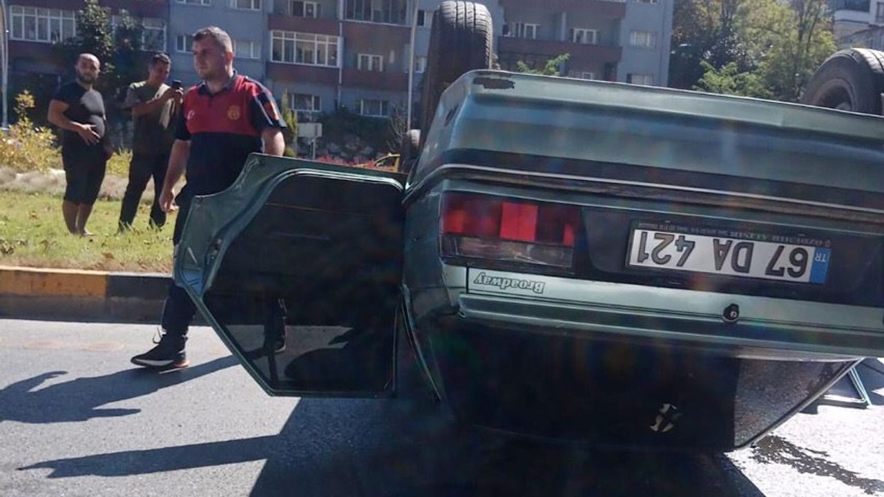 Feci kaza Öndeki araca çarpınca takla atarak durabildi Zonguldak