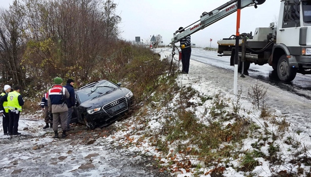 L Ks Otomobil Takla Att Yaral Lar Var Zonguldak Pusula Son