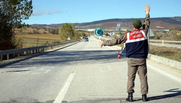 Jandarmadan hayat kurtaran emniyet kemeri uyarısı Zonguldak Pusula