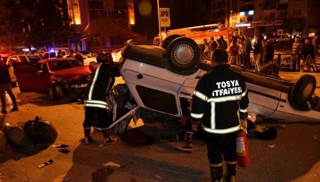 Otomobil takla attı itfaiye yaralı aradı Zonguldak Pusula Son Dakika