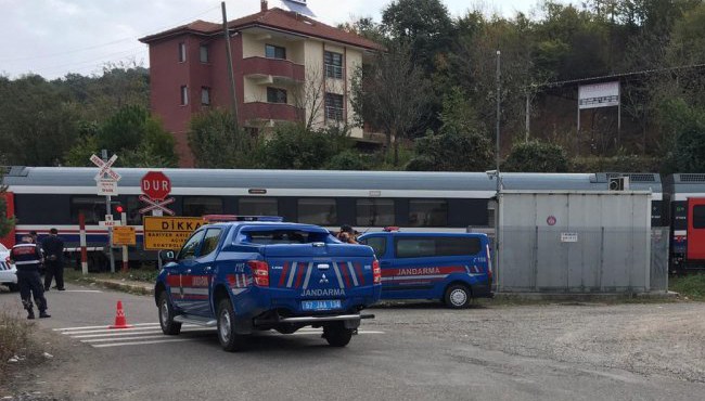 Tren yolunda feci kaza 1 ölü Zonguldak Pusula Son Dakika Haberleri