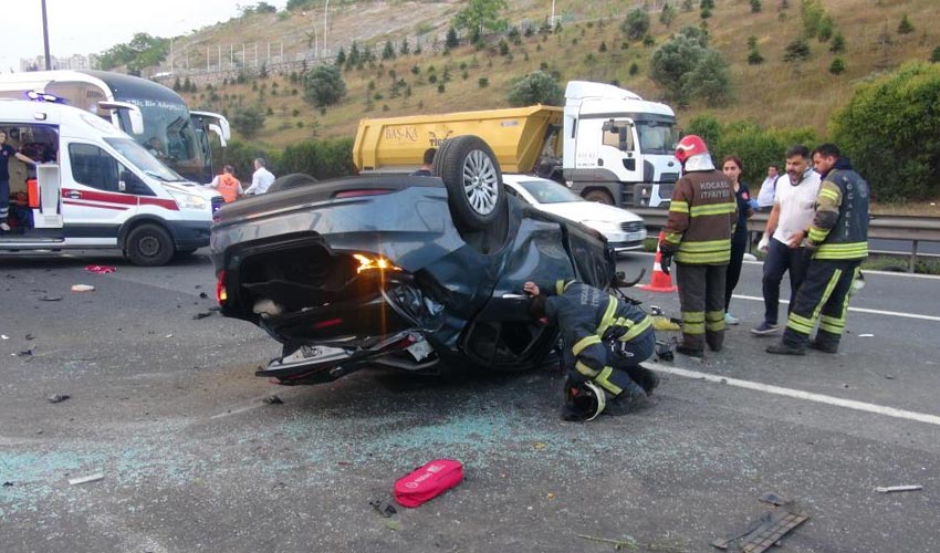 Cenaze dönüşü feci kaza 1i ağır 2 yaralı Zonguldak Pusula Son