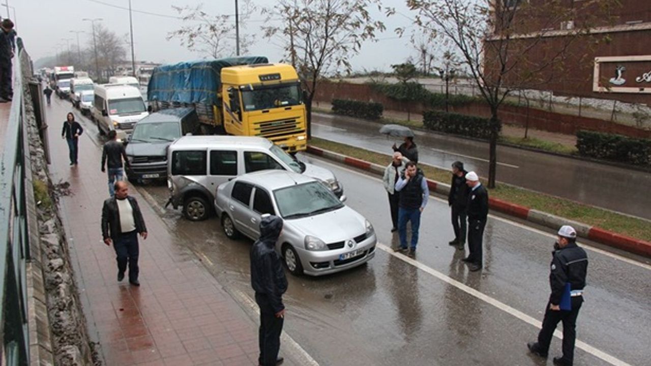 Zincirleme Kaza - Zonguldak Pusula Son Dakika Haberleri