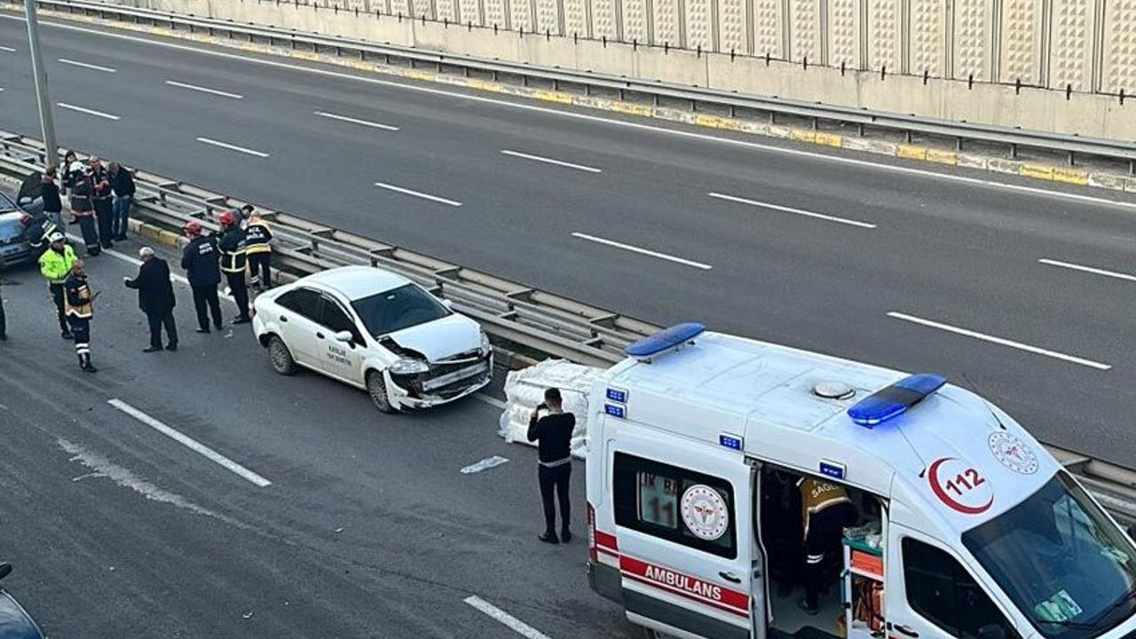 Yola Düşen çuval Zincirleme Kazaya Sebep Oldu: 1 Yaralı - Zonguldak ...