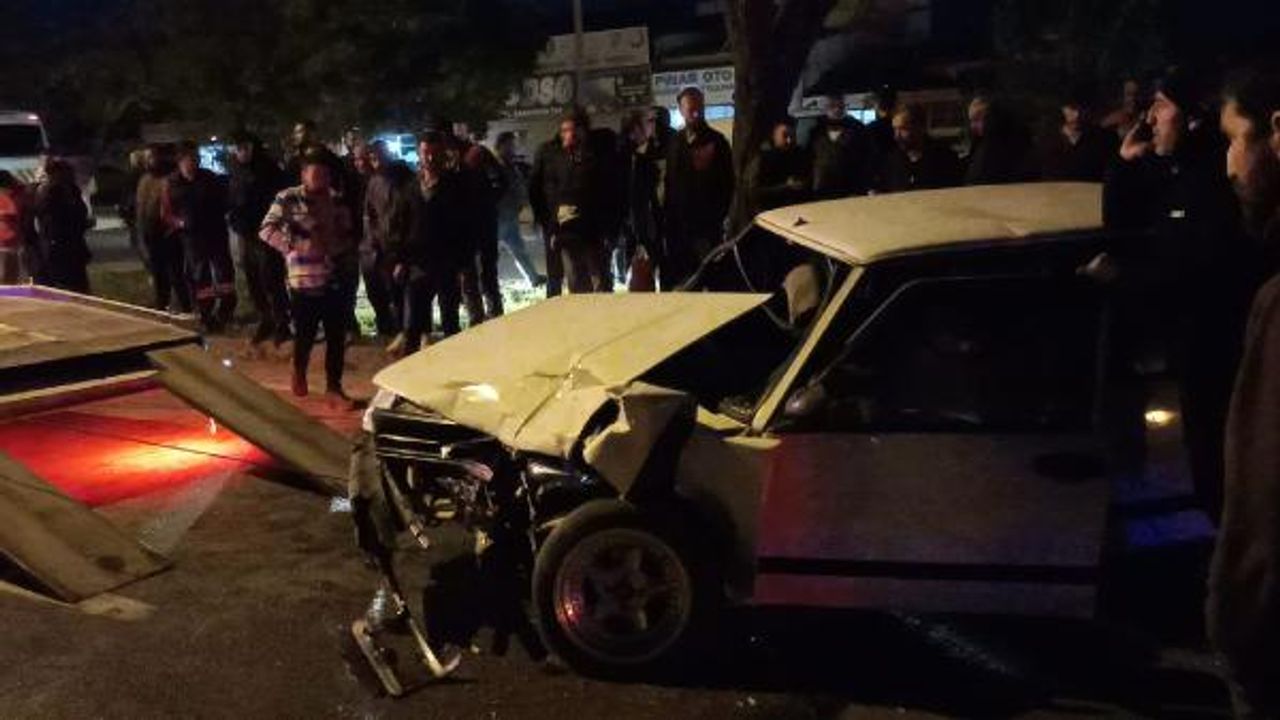 Otoyolda 4 otomobil çarpıştı: 9 yaralı