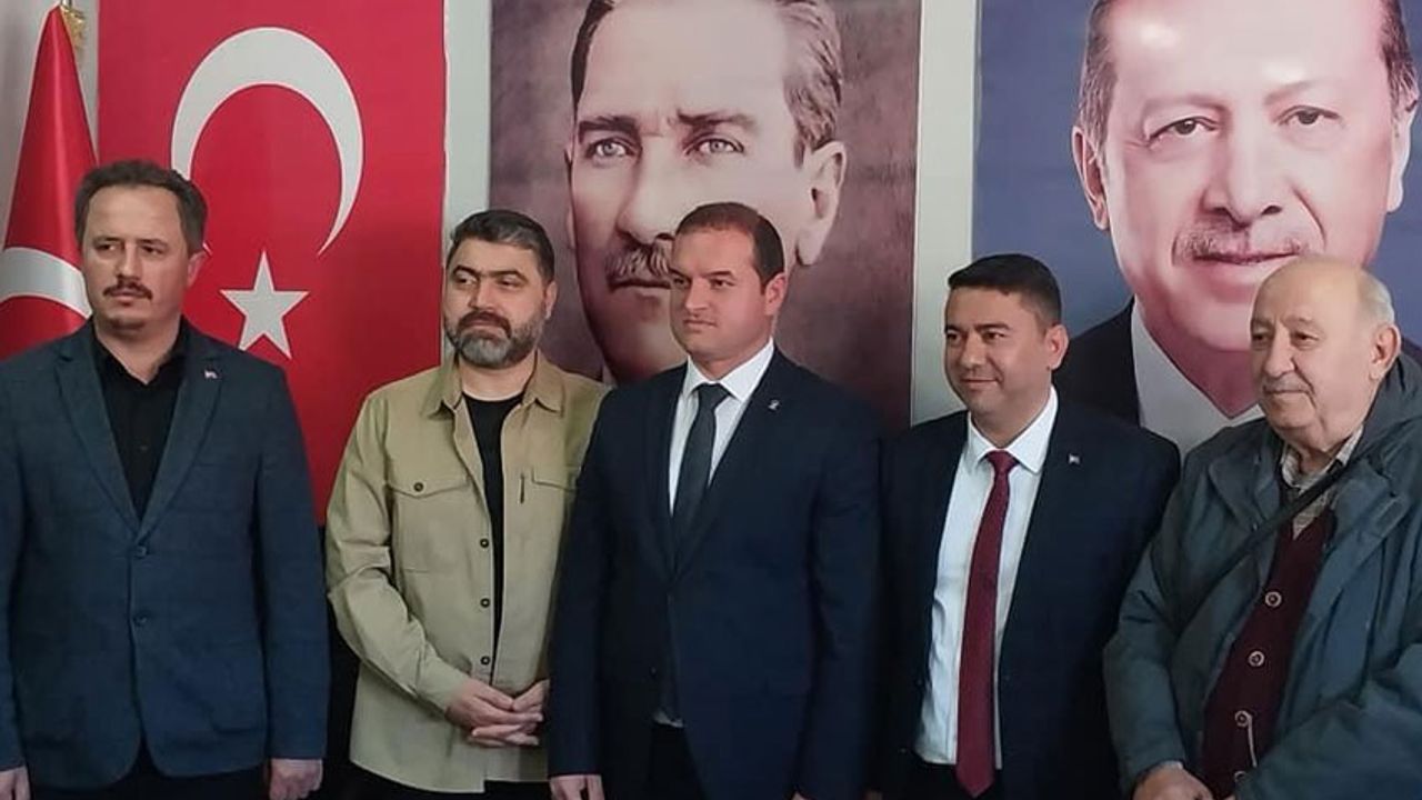 AK Parti'den belediye başkan aday adaylığına başvurdu