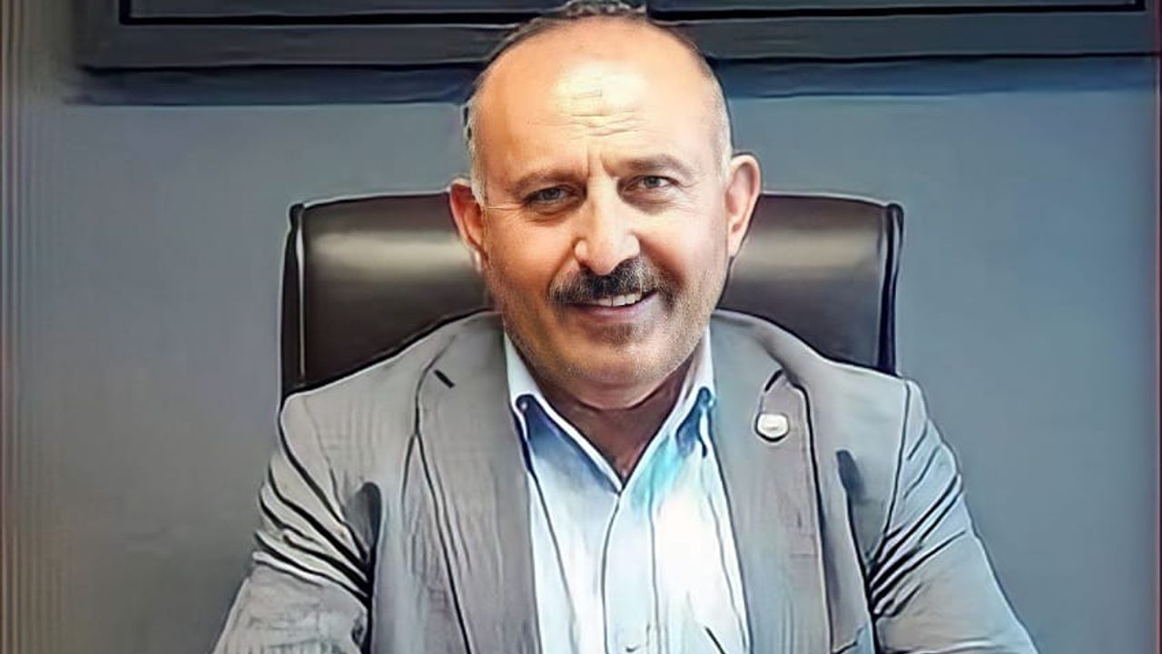 Vedat Öztürk CHP'ye geçiyor! Rozetini Genel Başkan Yardımcısı takacak -  Zonguldak Pusula Son Dakika Haberleri