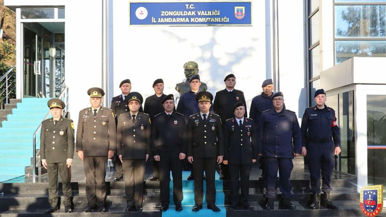 Azerbaycan heyeti, Zonguldak Liman ve Sakarya Gaz Sahası'nı ziyaret etti