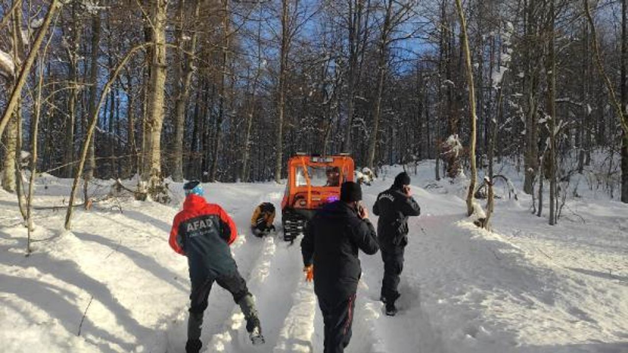 Ormanda birbirini kaybeden 2 avcıdan 1'i donarak öldü