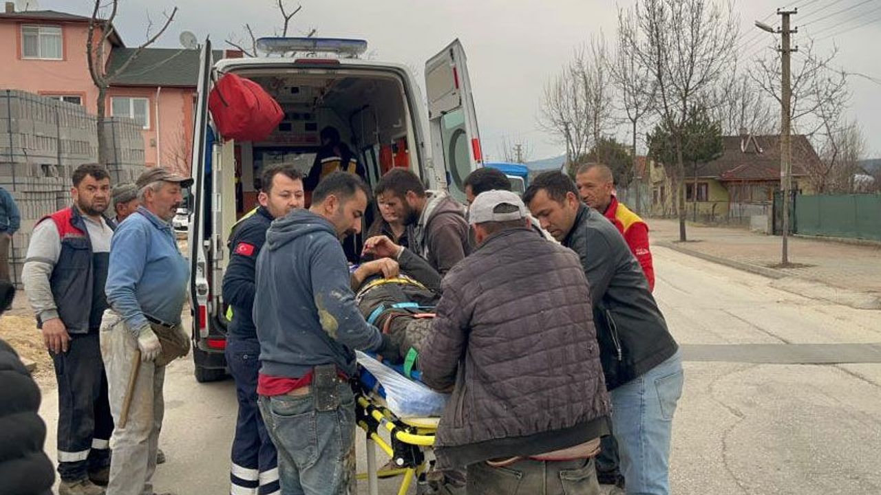 62 yaşındaki inşaat işçisi merdivenlerden düşerek yaralandı - Zonguldak  Pusula Son Dakika Haberleri
