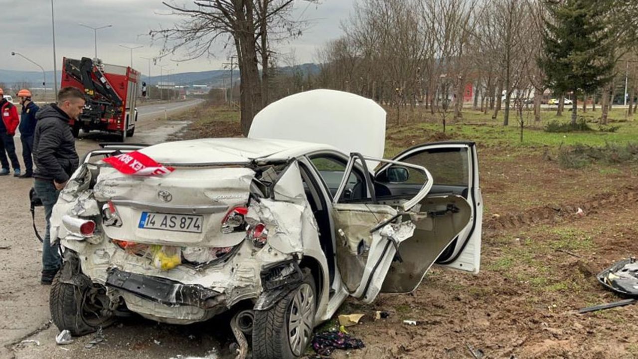 Kağıt gibi ezilen otomobilde ağır yaralanan Nurhan Kök hayatını kaybetti