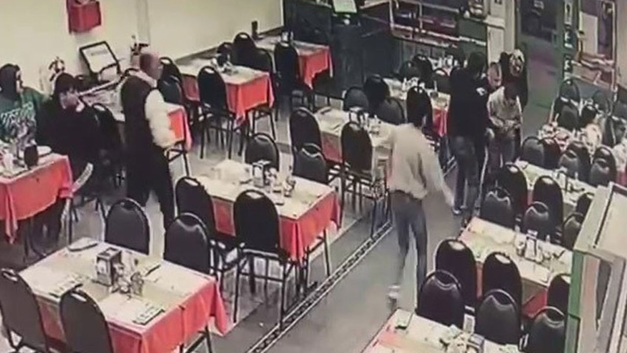 Restoran çalışanından hayat kurtaran müdahale