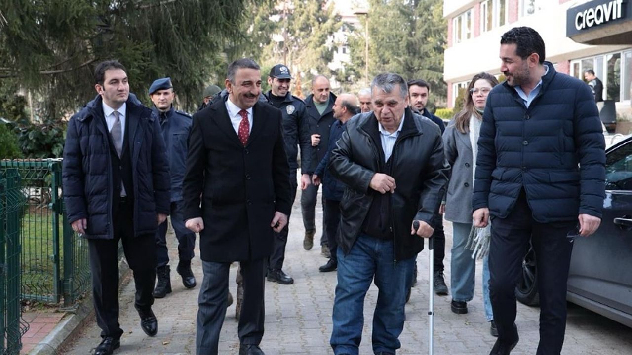 Vali Osman Hacıbektaşoğlu, Çanakcılar Şirketler Grubu'nu ziyaret etti