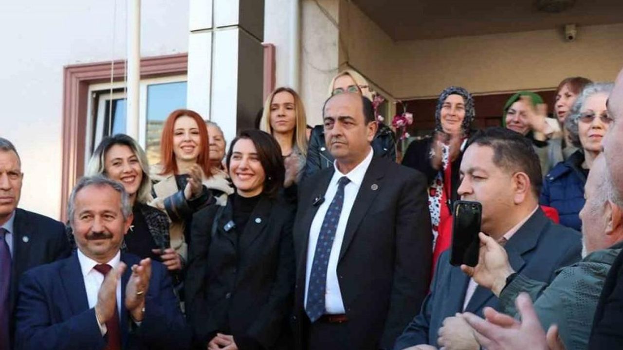 Gökhan Mustafa Demirtaş Gülüç’te İYİ Parti ile gövde gösterisi yaptı