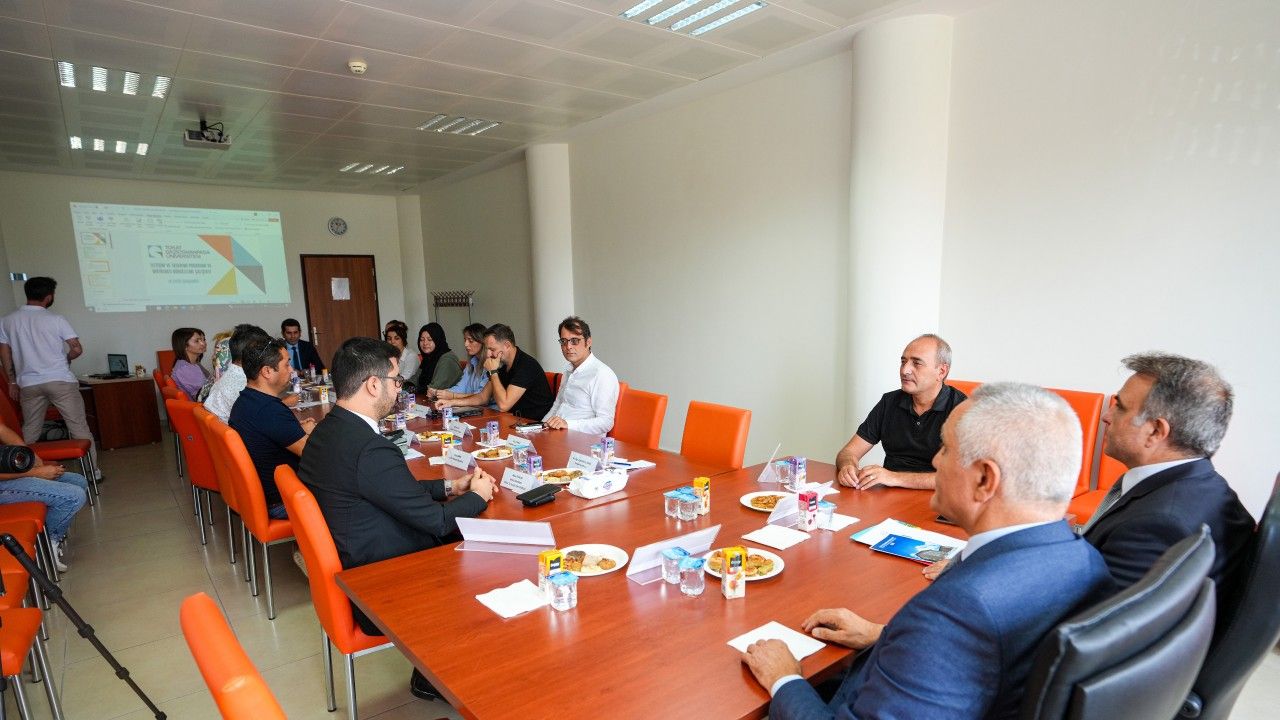 Sosyal ve Beşeri Bilimler Fakültesi müfredat güncelleme çalıştayı