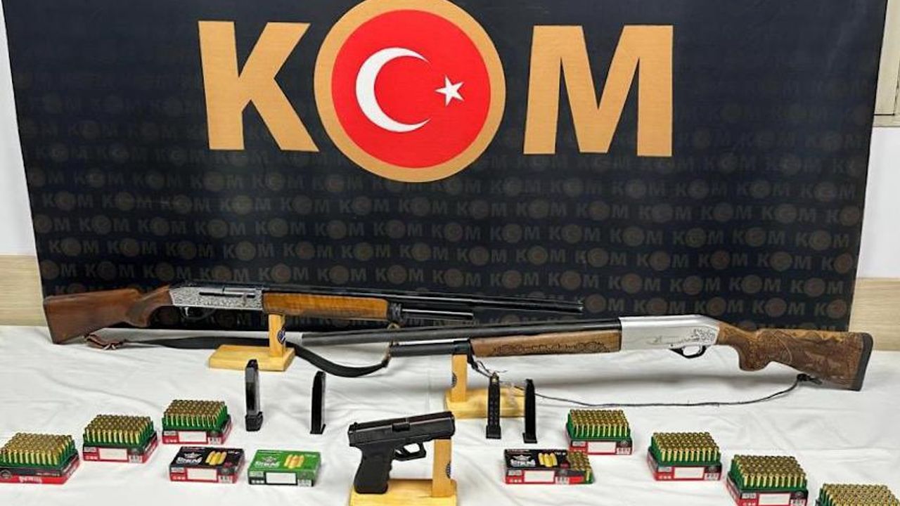 Polisten operasyon: Ruhsatsız tabanca ve tüfek buldular