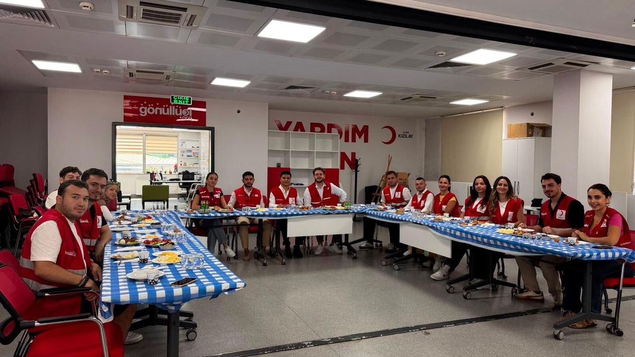 Genç Kızılay Zonguldak’ta yeni dönem çalışmaları değerlendirildi