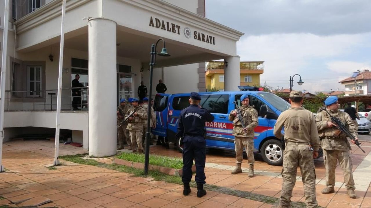 Tarlada tartıştığı 4 kişiyi öld*ren zanlı adliyeye sevk edildi