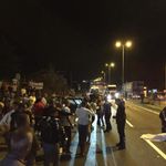 Dehşet anları kamerada: Önce motosikletin ardından otomobilin altında kaldı