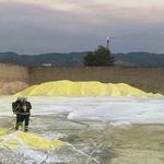 Kükürt deposundaki yangında kimyasal duman paniği