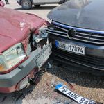 İki otomobil çarpıştı: 3 yaralı