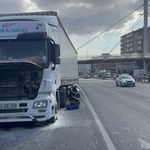 Seyir halindeki tırda yangın korkusu