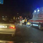 İki otomobil çarpıştı: Yaralılar var