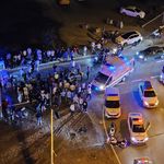 Hafif ticari kamyonet ile motosiklet çarpıştı: Yaralılar var!