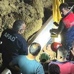 Toprak altında kalan baba oğul kurtarıldı