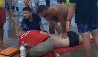 Serinlemek için denize giren 2 kişi boğulmaktan kurtarıldı