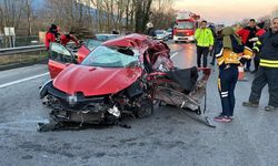 Feci kaza, tır karşı şeride geçti: 1 ölü, 1 yaralı
