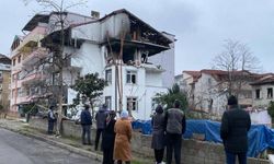 Patlamanın meydana geldiği binadaki hasar, gün ağarınca ortaya çıktı