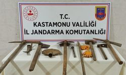 Kaçak kazı yapan define avcılarına suçüstü baskın: 5 gözaltı