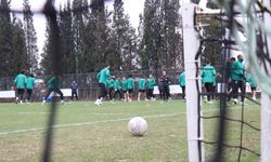 Sakaryaspor, Tuzlaspor mesaisine yeni teknik direktörüyle devam etti
