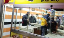 Tadilat yapmak istediler, döner ocağı üzerlerine düştü: 2 yaralı