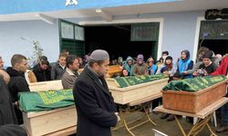 Depremde hayatını kaybeden Aktaş ailesi toprağa verildi