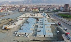 Hatay’da 96 konteynerden oluşan 54 yataklı hastanenin yapımı tamamlandı