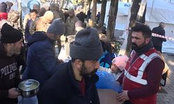 Günde 7 bin kişiye sıcak yemek dağıtıyor
