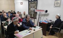 Kur’an-ı Kerim’i okumayı 8 günde öğreniyorlar