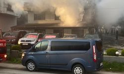 Araç kiralama şirketinde çıkan yangın söndürüldü