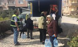 Hatay’da içme suyu dağıtılıyor
