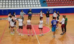 İzmit Belediyespor gözünü Süper Lig’e dikti