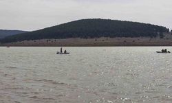 Alabora olan tekneden düşen Ferdi Uludağ’ı arama çalışmaları sürüyor