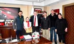 Belediye Başkanı koltuğunu 23 Nisan dolayısıyla öğrenciye devretti