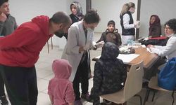 Depremzedeler sağlık taramasından geçti