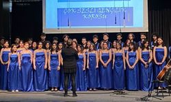 Güzel Sanatlar Lisesi korosu İzmir’den başarıyla döndü