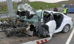 Kuzey Marmara’da feci kaza: Motor, otomobilden ayrılarak yola savruldu