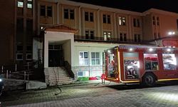 70 öğrencinin kaldığı yurtta yangın çıktı, öğrenciler geceyi okulda geçirdi