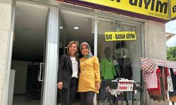 Başkan Elif Köse esnafların sıkıntılarını dinliyor